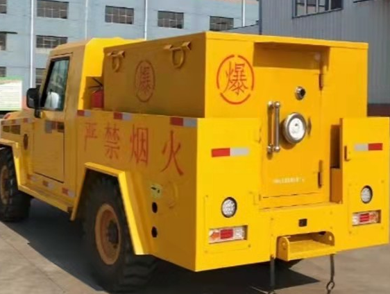 合山凯龙爆破器材运输车：保障爆破任务的安全运行