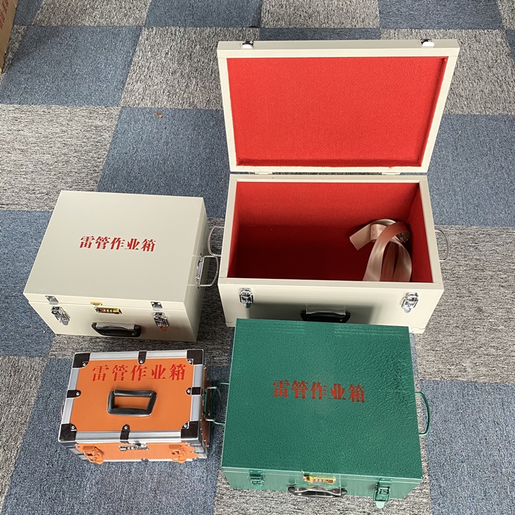 合山爆破工程作业箱如何选择？玻璃钢与传统材质的全面对比